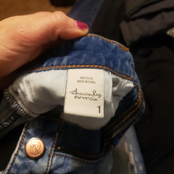 Capris - Picture 3 of 3